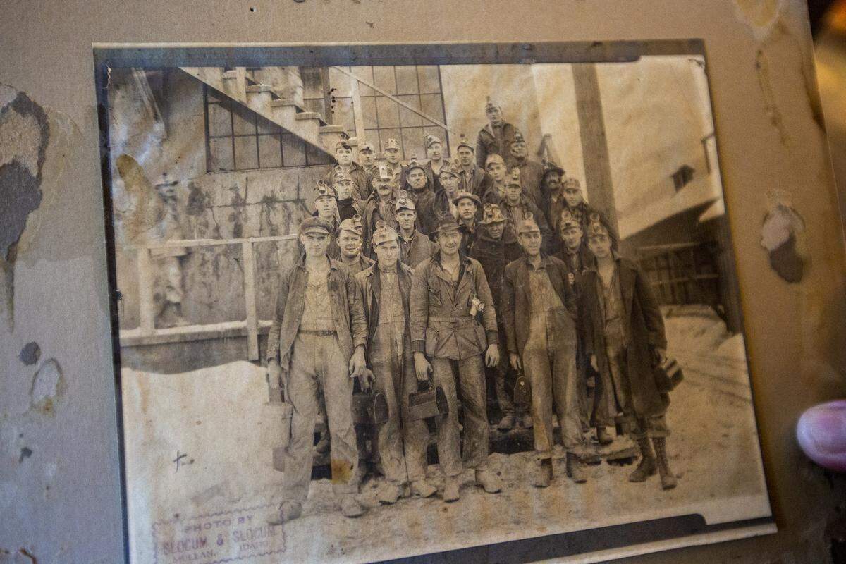 A group photo with Fred and Emanuele Pardini and other co-workers at a coal mine in Black Diamond, Washington. The brothers worked in the mines for six years before moving to the Tri-Cities.