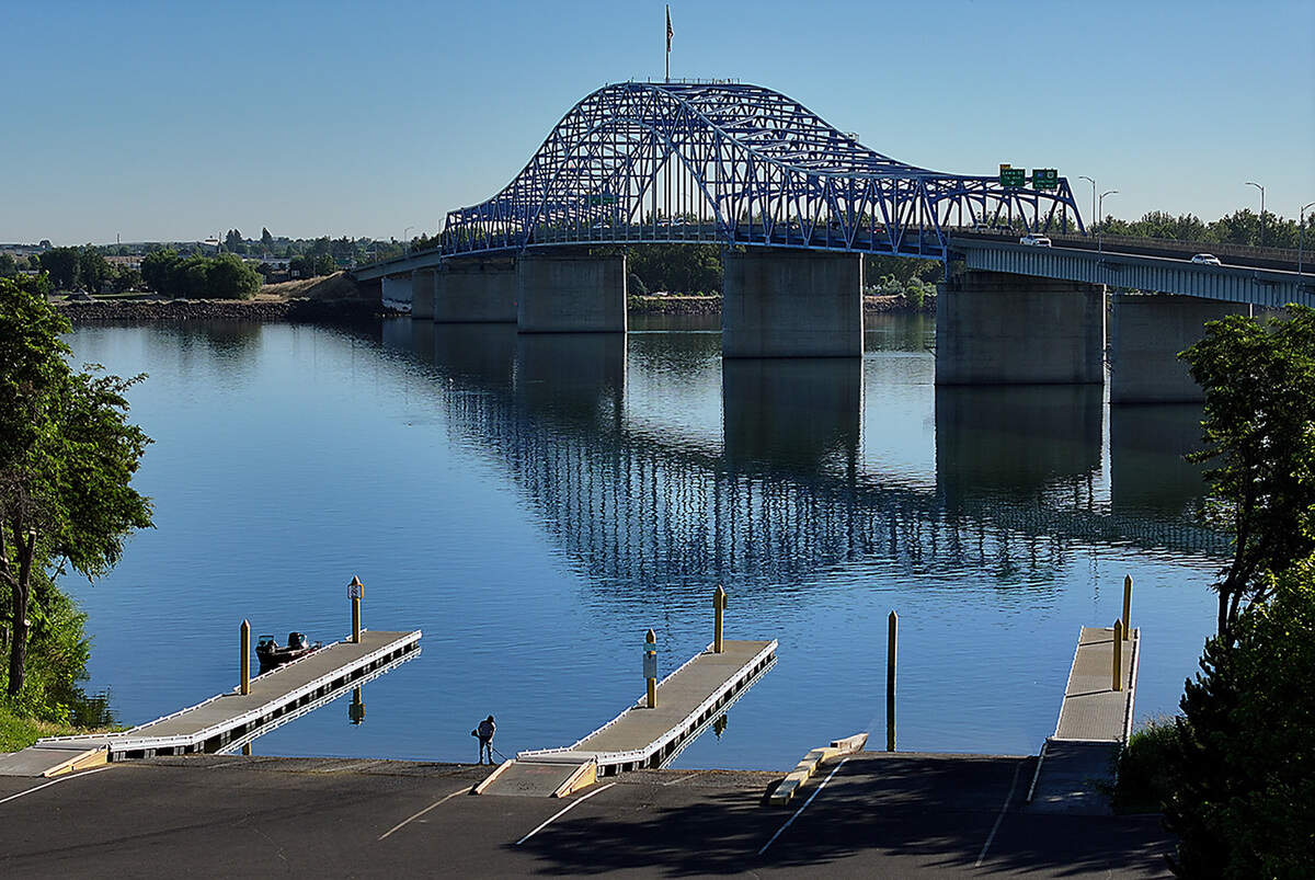 City staff and lawmakers dedicated the new Columbia Park East Boat Launch docks on Thursday. The project was funded by legislative grants through the state Department of Commerce.