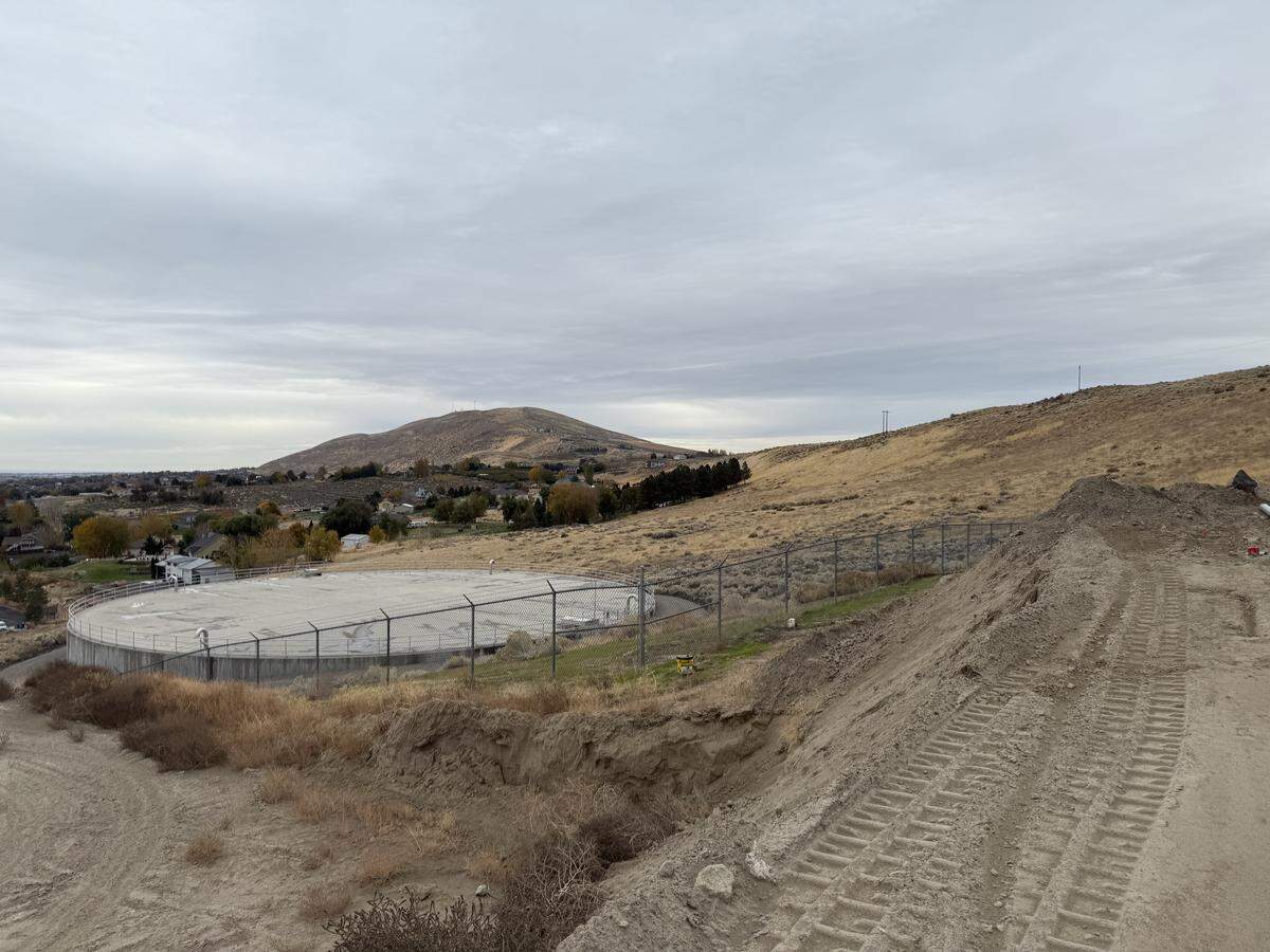 The Candy Mountain Preserve will get a second trailhead with about 30 parking spots. The trailhead will be built on land owned by Benton County next to a small, upscale subdivision.