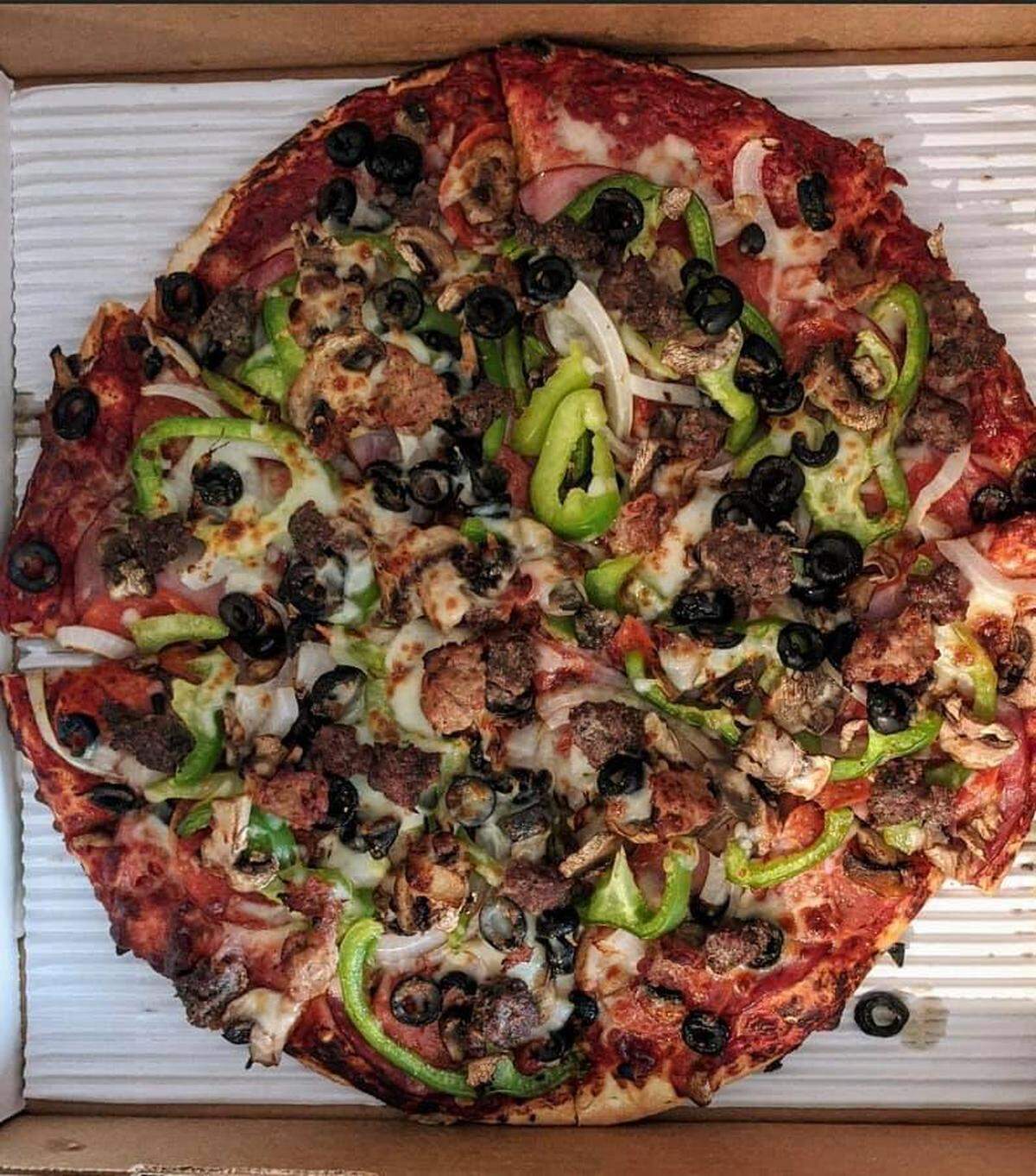 Rocco’s Pizza on Burden Boulevard in Pasco opened a second location in Kennewick.
