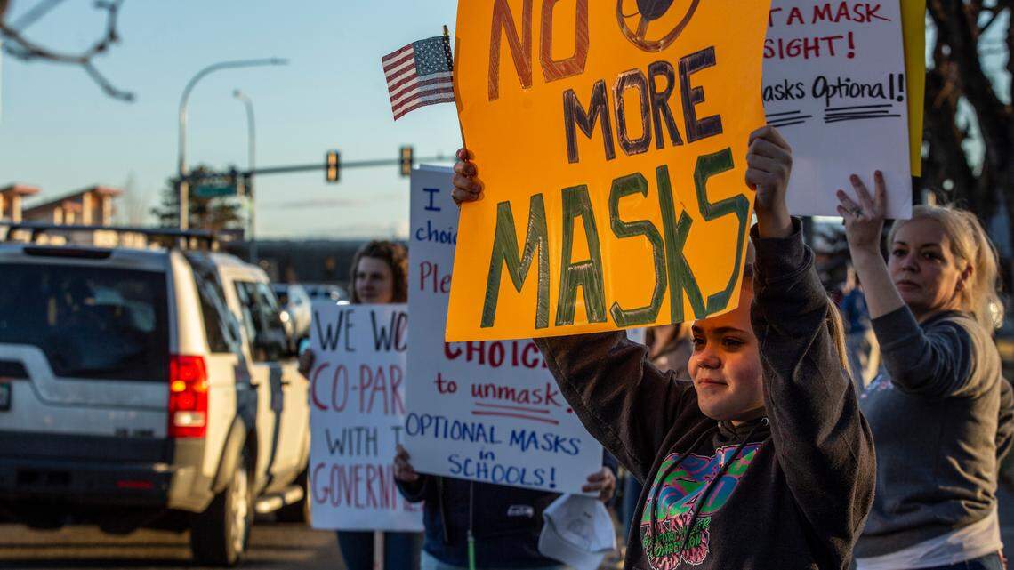 Recall petitions filed to oust 3 Richland school officials who voted to defy WA mask law