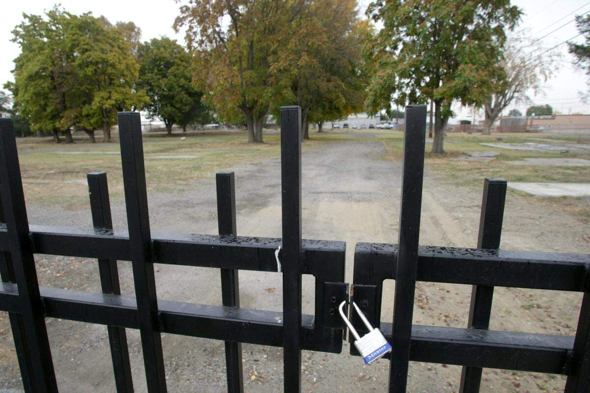 The former Willows Trailer Park in Kennewick is shown in 2011 after all mobile homes have been removed. The Port of Kennewick bought the land in 2007 as part of its long-term revitalization plans for the waterfront area.