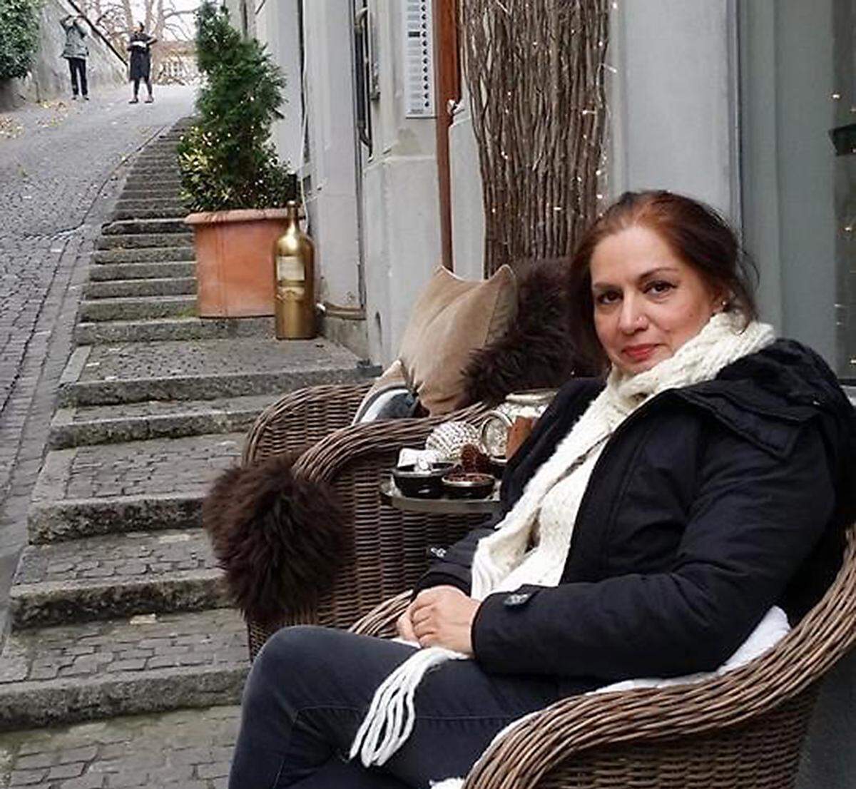 Family photo of murder victim Hifza Khan