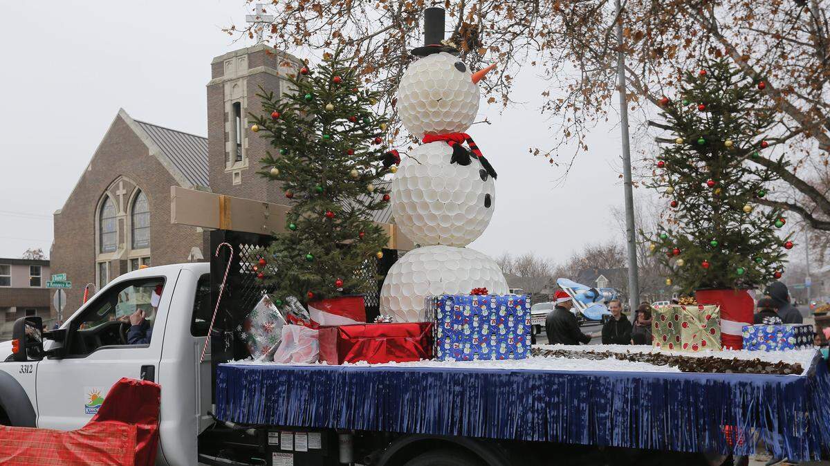 Scenes from last year’s Christmas parade in downtown Kennewick.