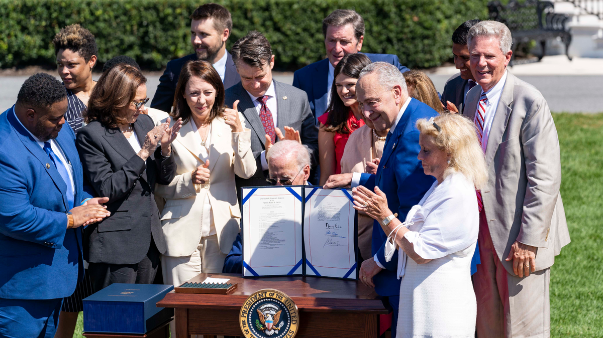 Sen. Maria Cantwell, D-Wash., gives a thumbs up after President Biden signed the CHIPS & Science Act she championed into law.
