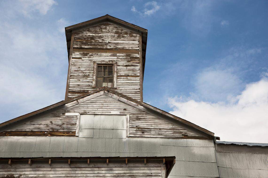 An old-fashioned grain elevator in Eastern Washington state.