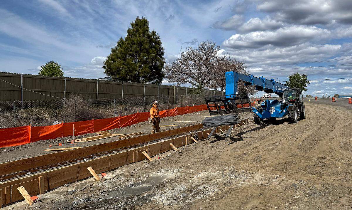 Washington State Department of Transportation Highway 240 project near Moon River Trailer Park in Richland.