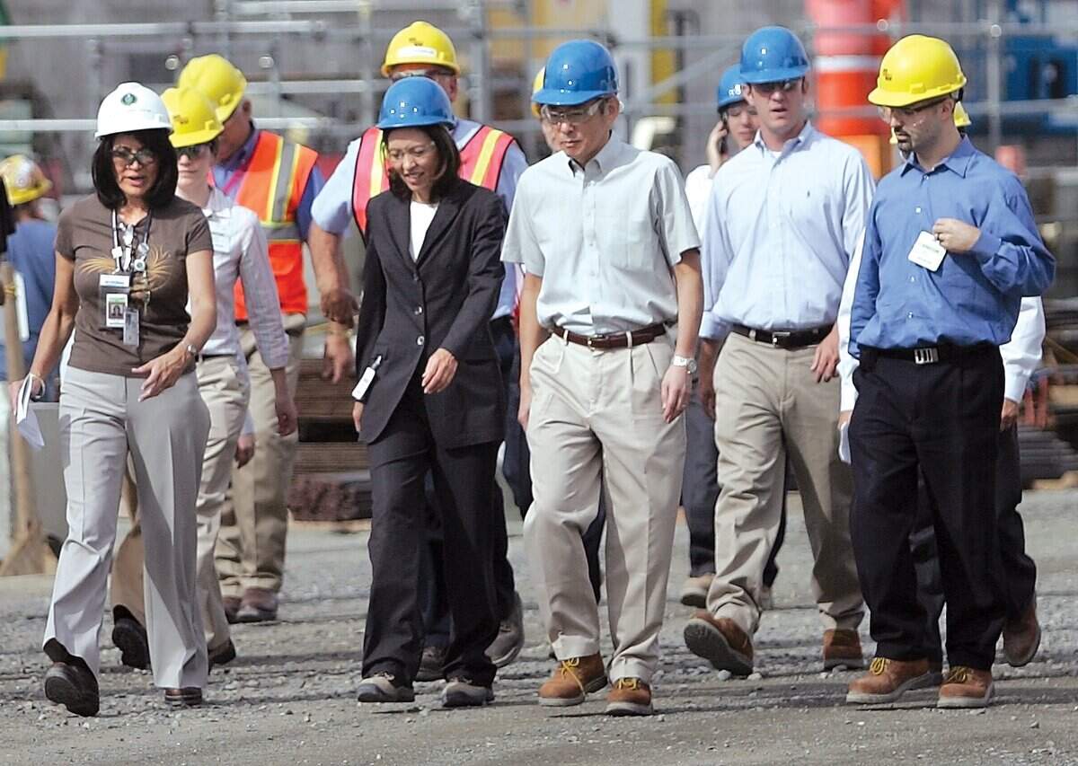 Sen. Maria Cantwell, in the blue hardhat, tours the Hanford vitrification plant in 2009.