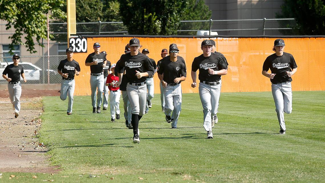 Former Southridge golfer’s strong showing finally ends. Kennewick team opens regionals with win
