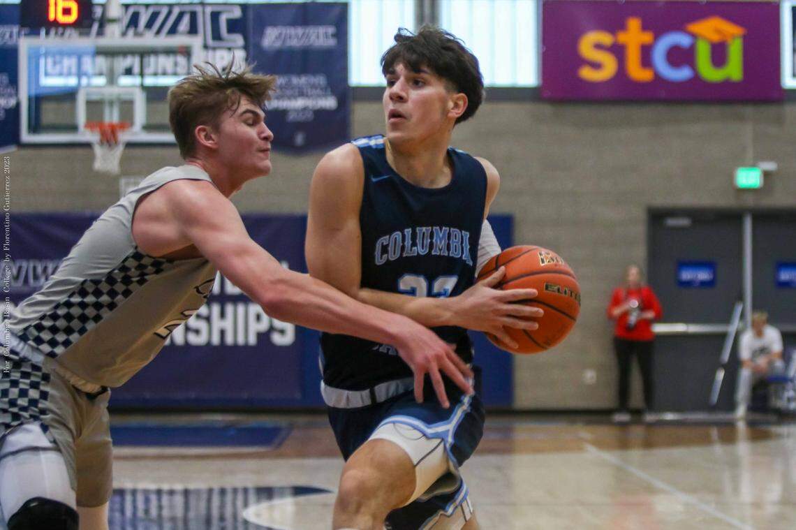 CBC’s Jayden Martinez, a Chiawana High grad, drives to the basket during Sunday’s men’s quarterfinal game in Pasco.