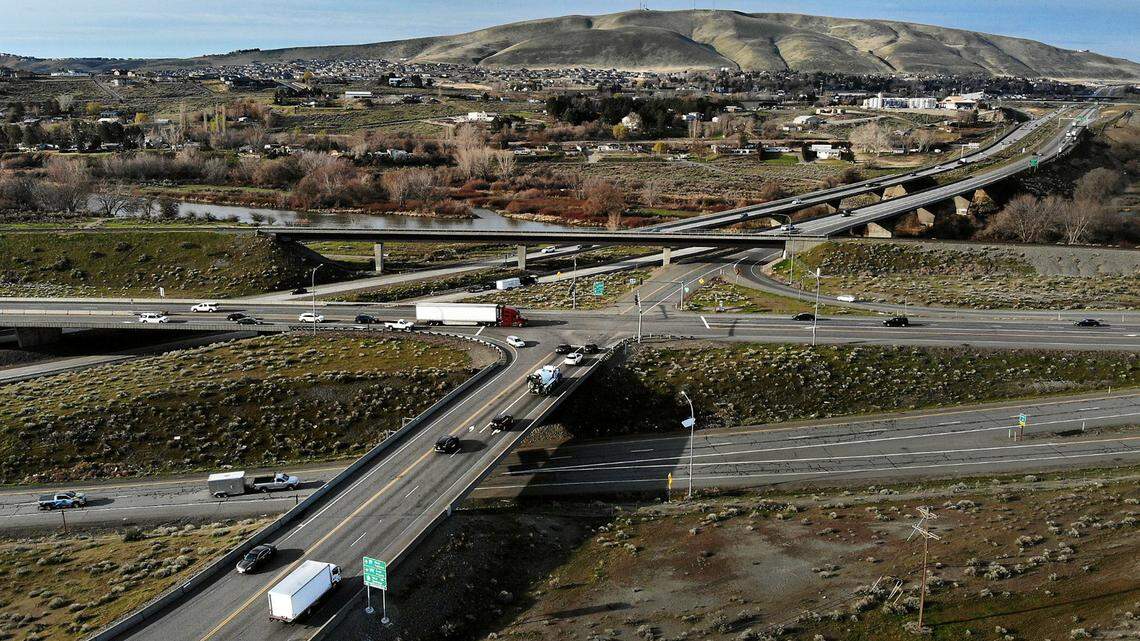 Traffic alert: Why there’s drilling on one of Hanford’s busiest commuter routes