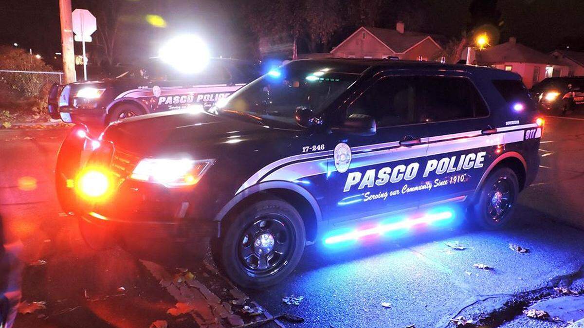 A 19-year-old Othello man was arrested by Pasco police on suspicion of assault and extortion for allegedly using a gun to threaten a teen girl with a beating if she didn’t return stolen money.