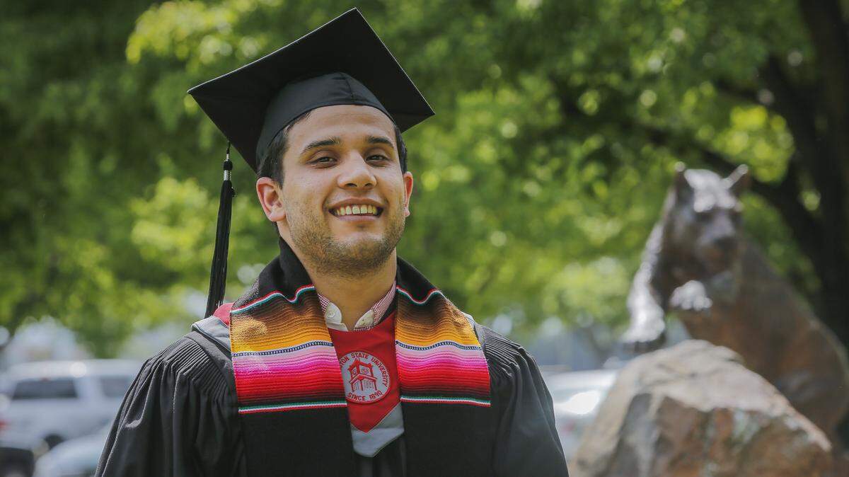 WSU Tri-Cities’ Ramon Hernandez is graduating on Saturday. Hernandez is  a first-generation college student from Sunnyside. After graduation, Hernandez will be serving in the Peace Corps in Morroco. 