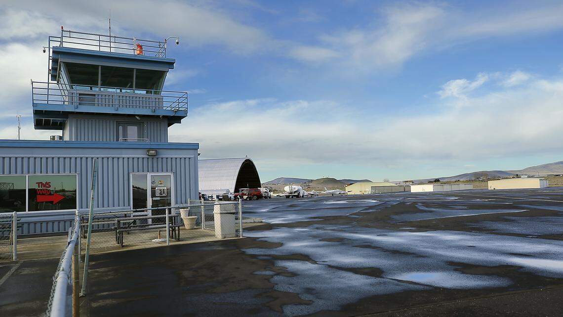 Water cut to 12 Richland Airport hangars. City says connections were illegal