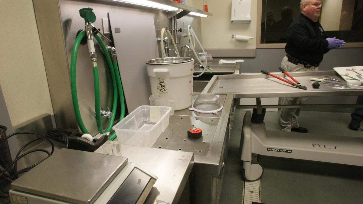 Benton and Franklin county coroners are waiting for five months for results from the Washington State Patrol in local death investigations, leaving dozens of families without closure or insurance benefits, say officials.