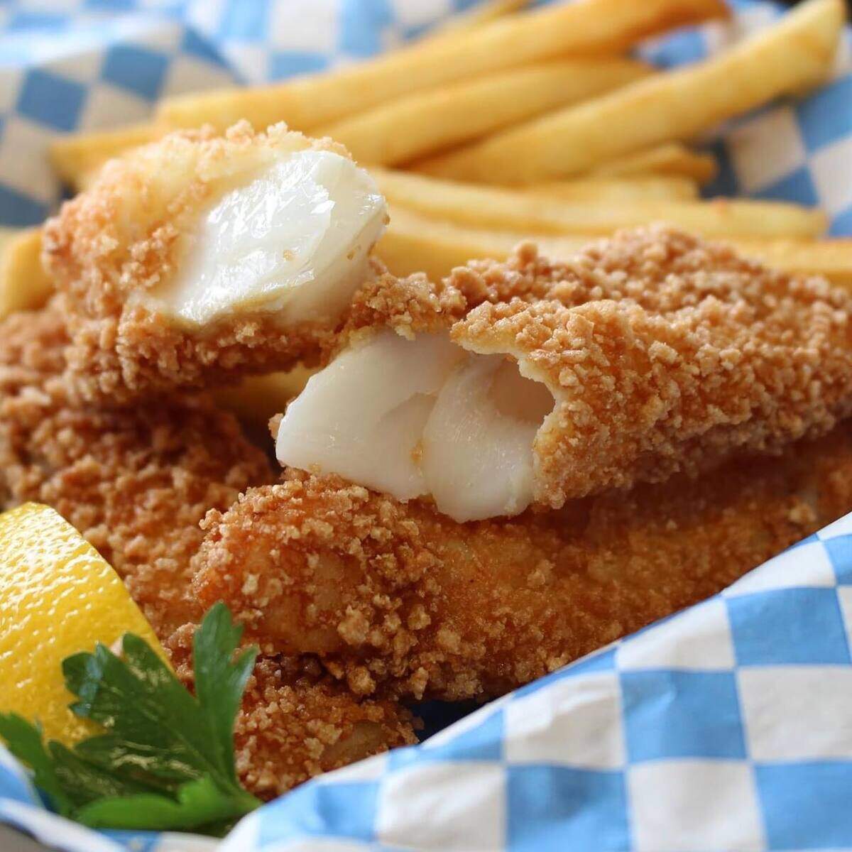 Captain’s Cod Company is a rolling food truck making stops all over Washington with fresh-from-the-sea fried fish and chips.