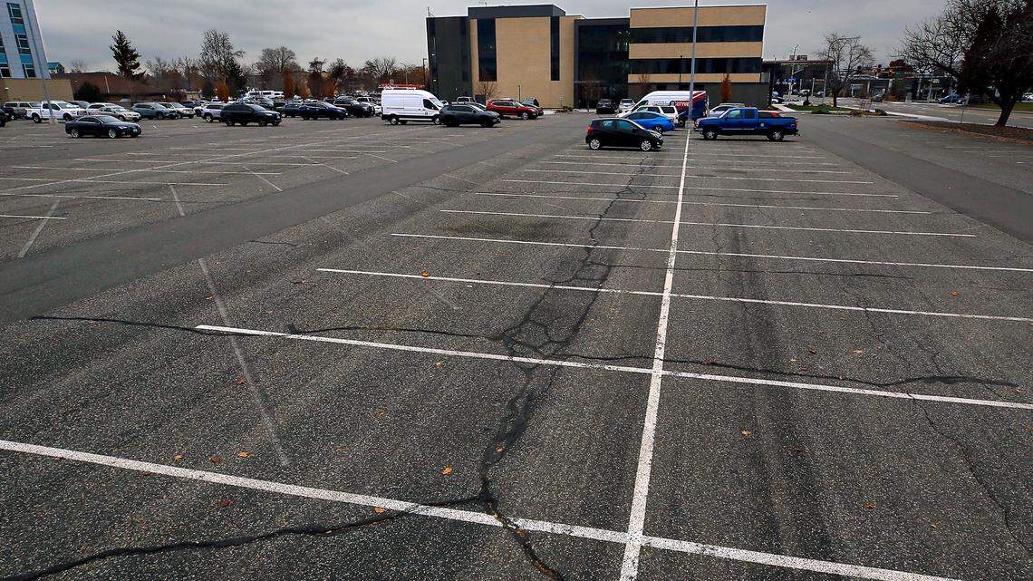 Too many empty parking lot spots. Why Richland needs to change its rules | Opinion