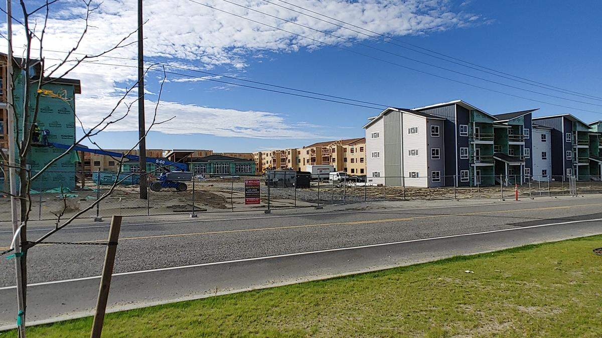 What’s being built there? Hundreds of new Tri-Cities apartments, Panda Express