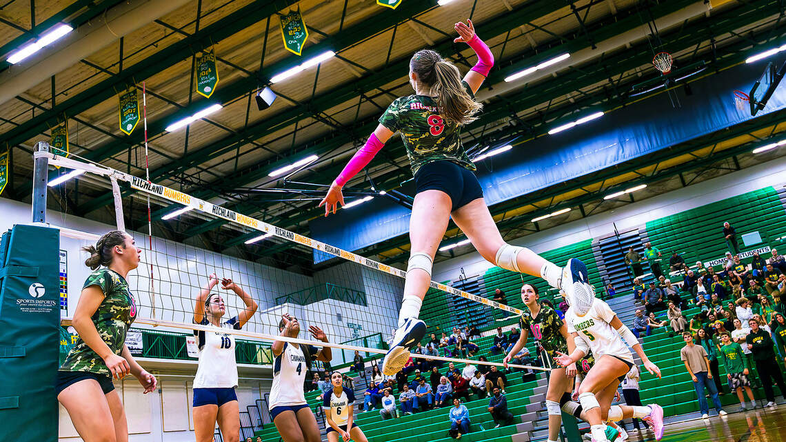 Kamiakin leads, Richland rallies in MCC volleyball as postseason nears