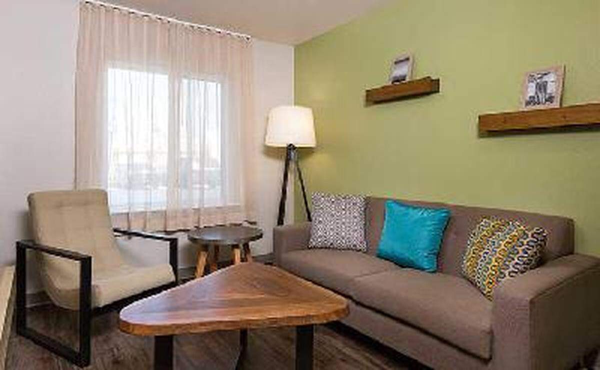 A $7 million project wrapped up with WoodSpring Suites Tri-Cities opening at 1370 Tapteal Drive in Richland. The 120-room extended-stay hotel is off Highway 240 and Columbia Center Boulevard.