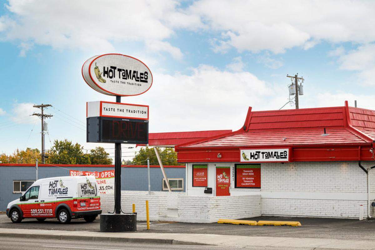 Hot Tamales on Kennewick Ave.