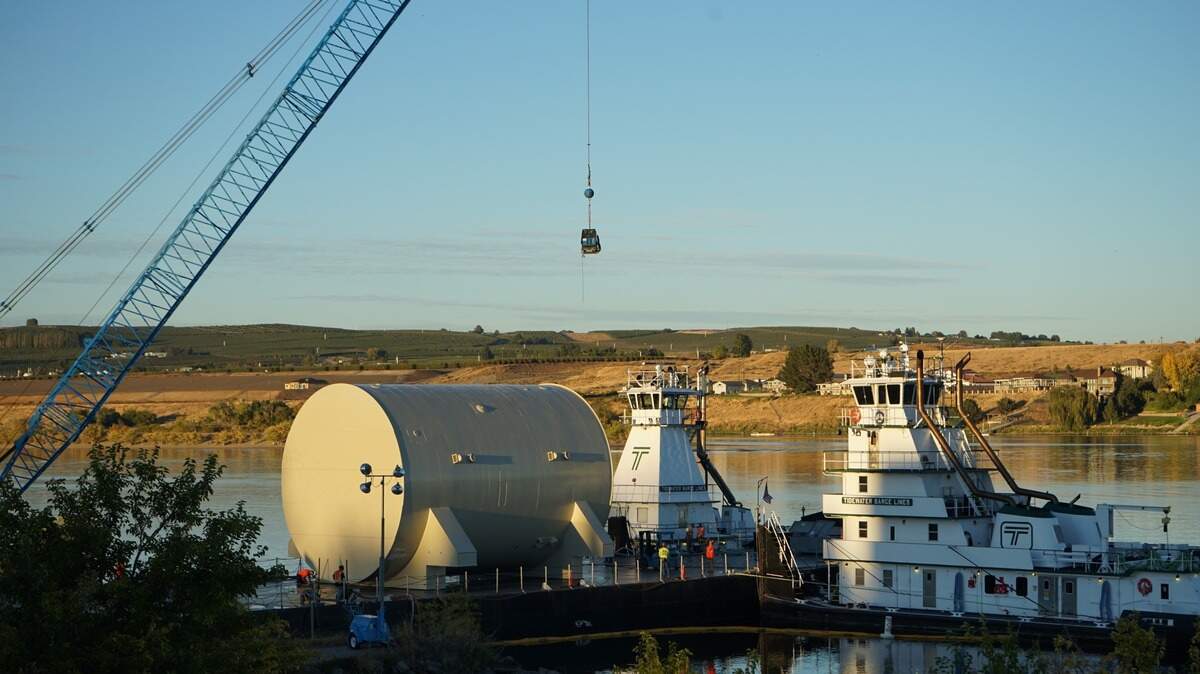 The defueled reactor of a nuclear submarine arrived at the Port of Benton in Richland this month to be disposed of at the Hanford nuclear reservation site.