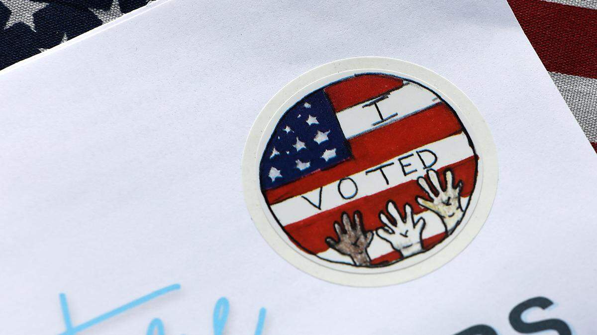 I voted sticker included in a Benton County mail-in ballot.