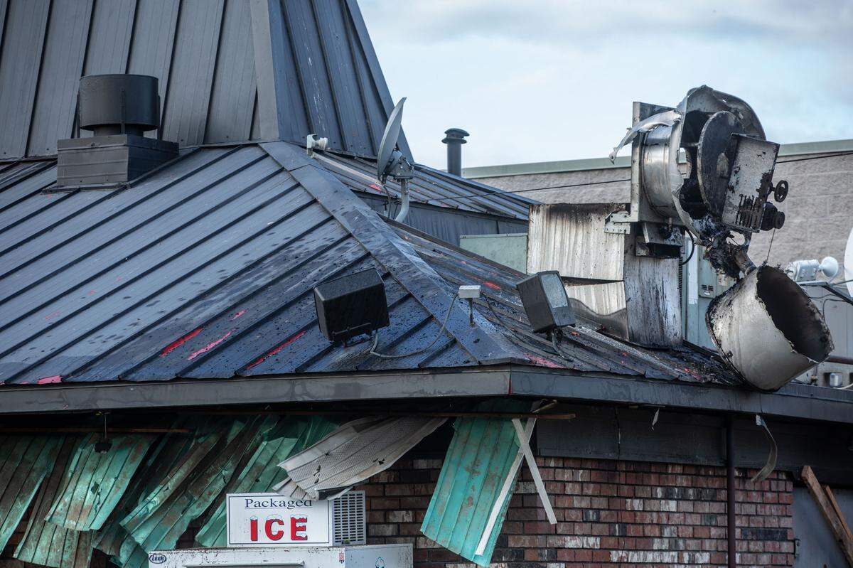 People in a nearby building spotted flames coming from the back of Tommy’s Tap House and Bistro late Thursday and called 911. When firefighters arrived, they saw flames coming from the commercial vent hoods.