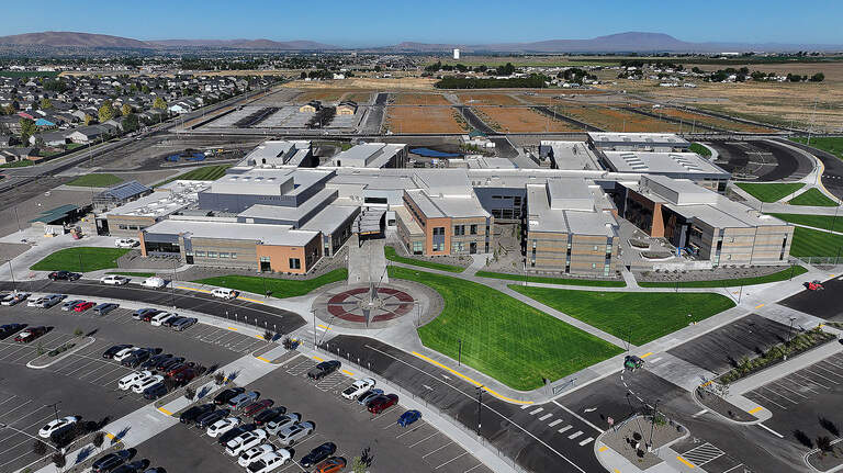‘One team, one dream.’ Inside Pasco’s $127M high school and new ‘blended’ culture