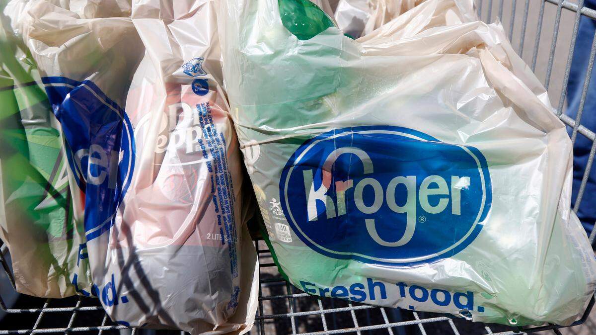 Officials for grocery retailers Kroger and Albertsons announced Friday that they plan to merge the two companies.