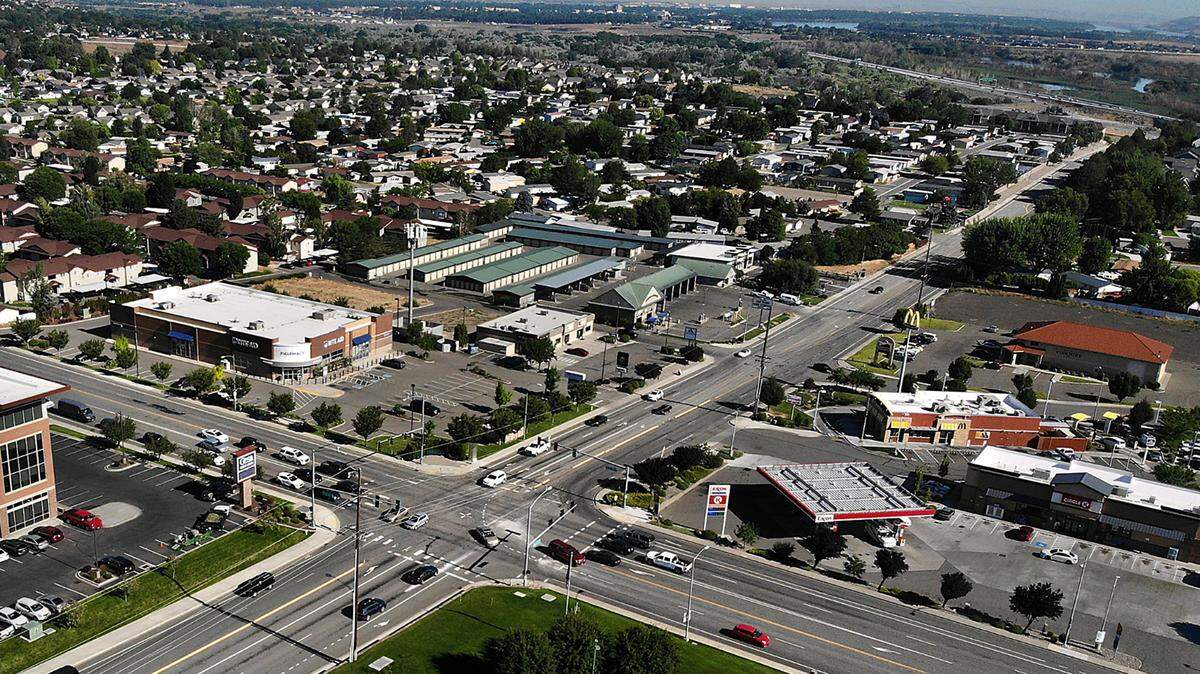 Kennewick police say numerous cars have been through business parking lots off Steptoe Street near the intersection with West Victoria Avenue to avoid traffic backups on Gage Boulevard. The City of Kennewick recently made it illegal to cut through private property to avoid trafffic lights and intersections, with fines of $250.