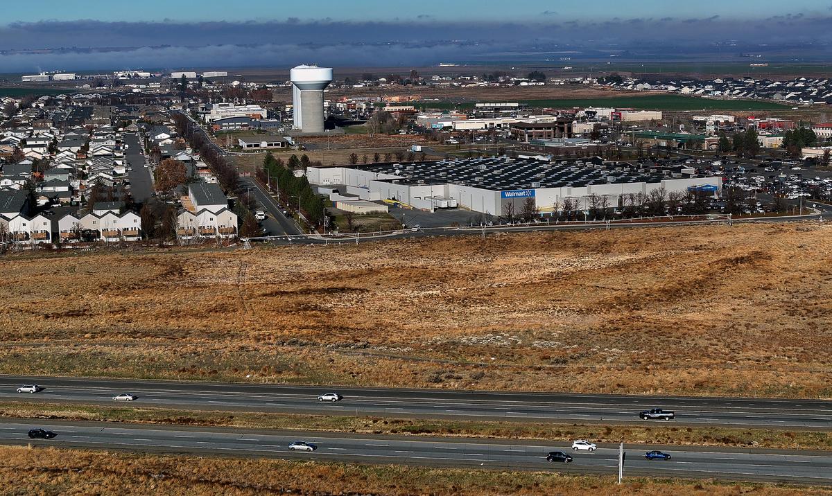 Pasco is considering a 128,000-square-foot store near Lowe’s Home Improvement and Walmart, off Road 76 and Burden Boulevard.