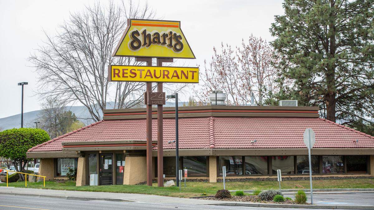 Shari’s restaurant in on George Washington Way in Richland, WA, near Safeway has permanently closed.