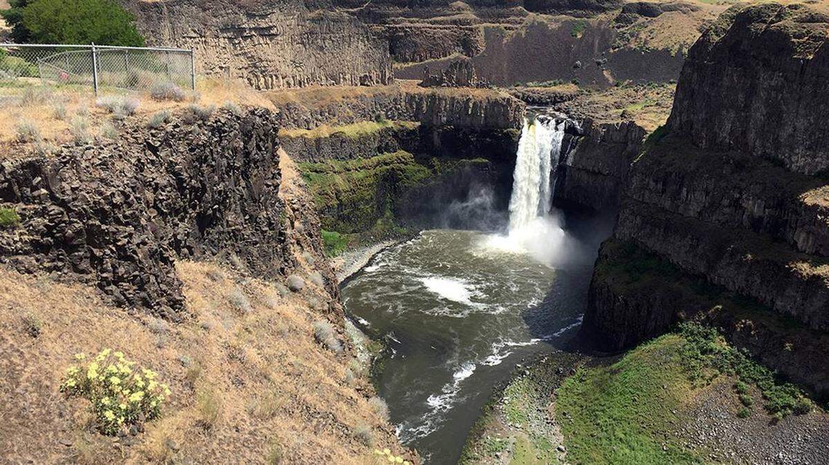 This waterfall in Washington state is a dream destination for international travelers, according to a recent study.