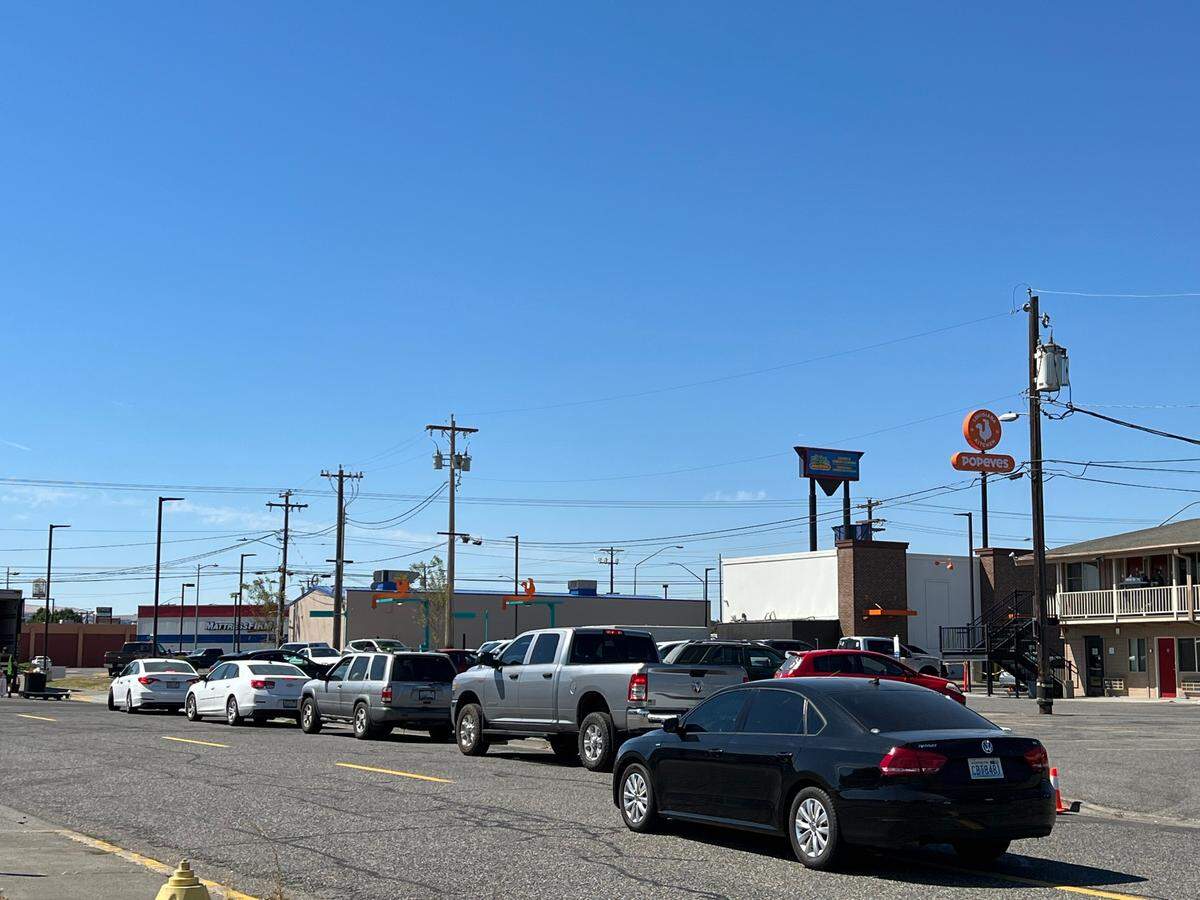 Driver’s lined the block to get a taste of the new Popeye’s Louisiana Kitchen in Kennewick just minutes after opening on its second day.