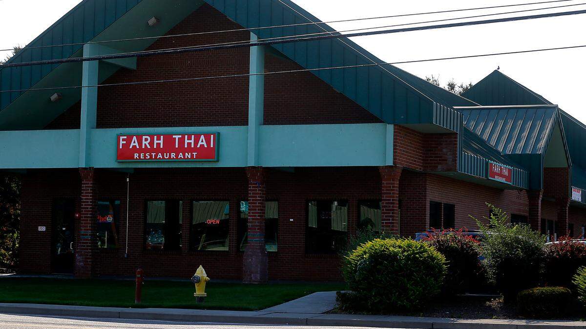 The Farh Thai Restaurant recently opened in the Rainier Plaza at 5601 W. Clearwater Ave. in Kennewick.