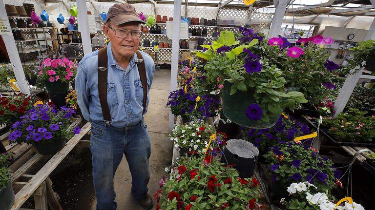 Flower Farm evicted for a gas station after 36 years in Kennewick