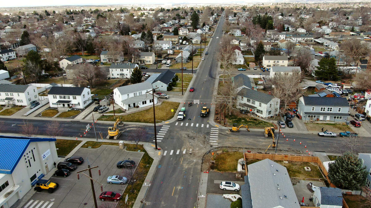The city of Richland has started work on a mini-roundabout at the intersection of Thayer Drive and Williams Boulevard.