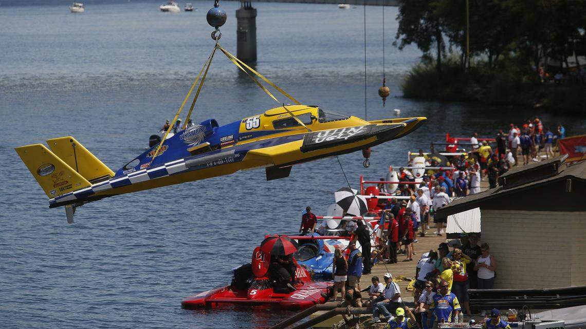 10 unlimited hydroplanes to battle for the Columbia Cup this weekend
