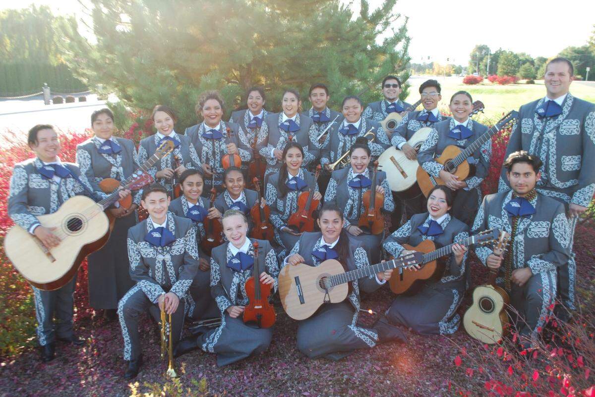 Chiwana High School’s mariachi band, Mariachi Halcón del Río, is hoping to raise money for sombreros.