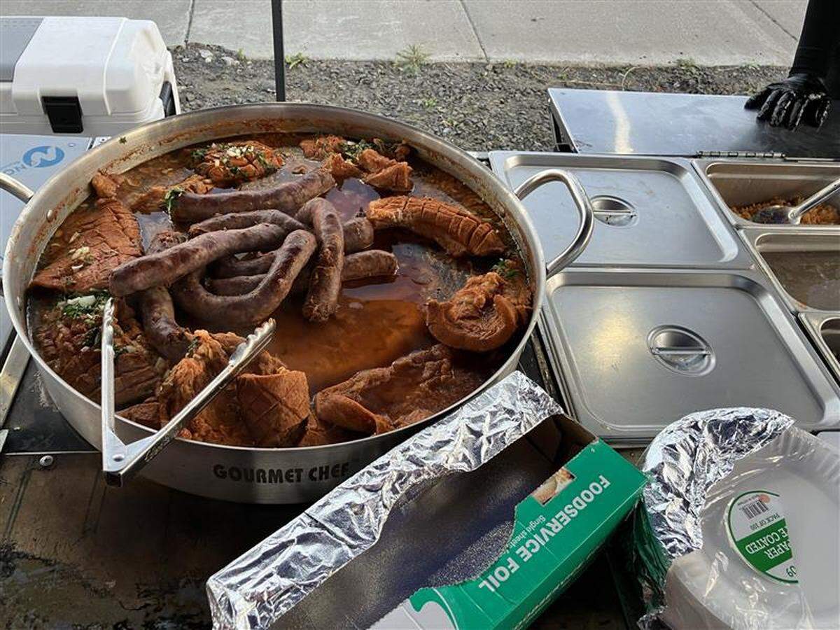 The Benton Franklin Health District is receiving reports of pop-up food vendors without permits, with food that is not kept at safe temperatures and could cause illness. The meat shown was not on a hotplate or other device to keep it hot.
