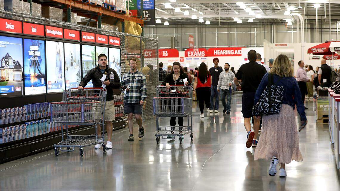 Is Costco open on Thanksgiving in Tri-Cities? WinCo? See holiday store hours
