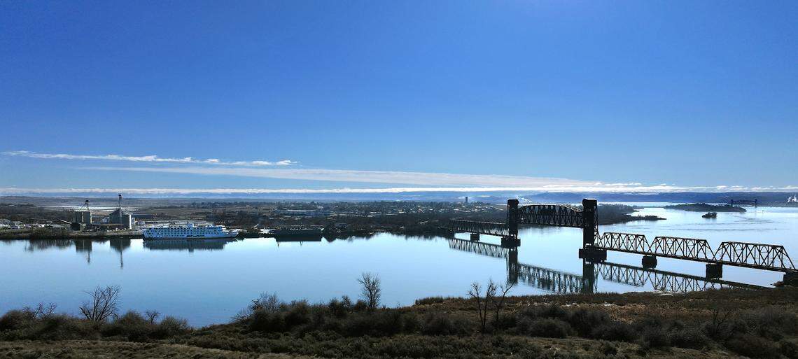 American Cruise Lines Inc., will use the Burbank High Dock as a passenger facility, under a new deal with the Port of Walla Walla. It previously used the dock as winter storage for its American Song vessel.