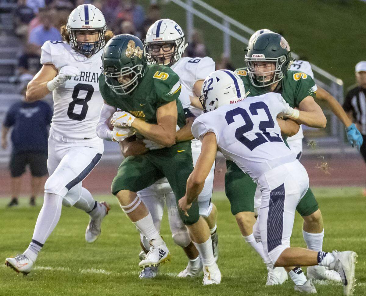 Richland High wide receiver Ben Fewel, pictured in 2020, had two catches for 26 yards in Week 2 in 2021.