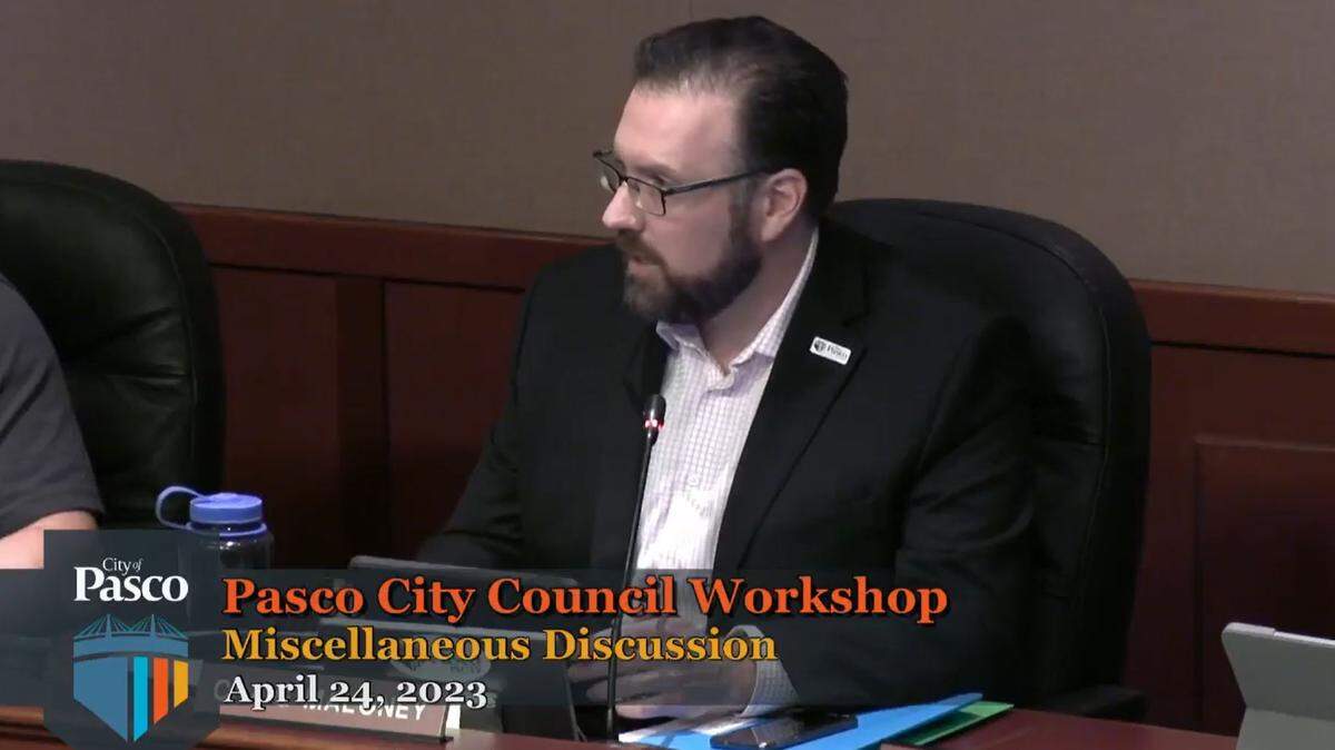 Pasco Mayor Pro Tem Craig Maloney speaks at the April 24 council meeting about a possible city ordinance on drug possession.