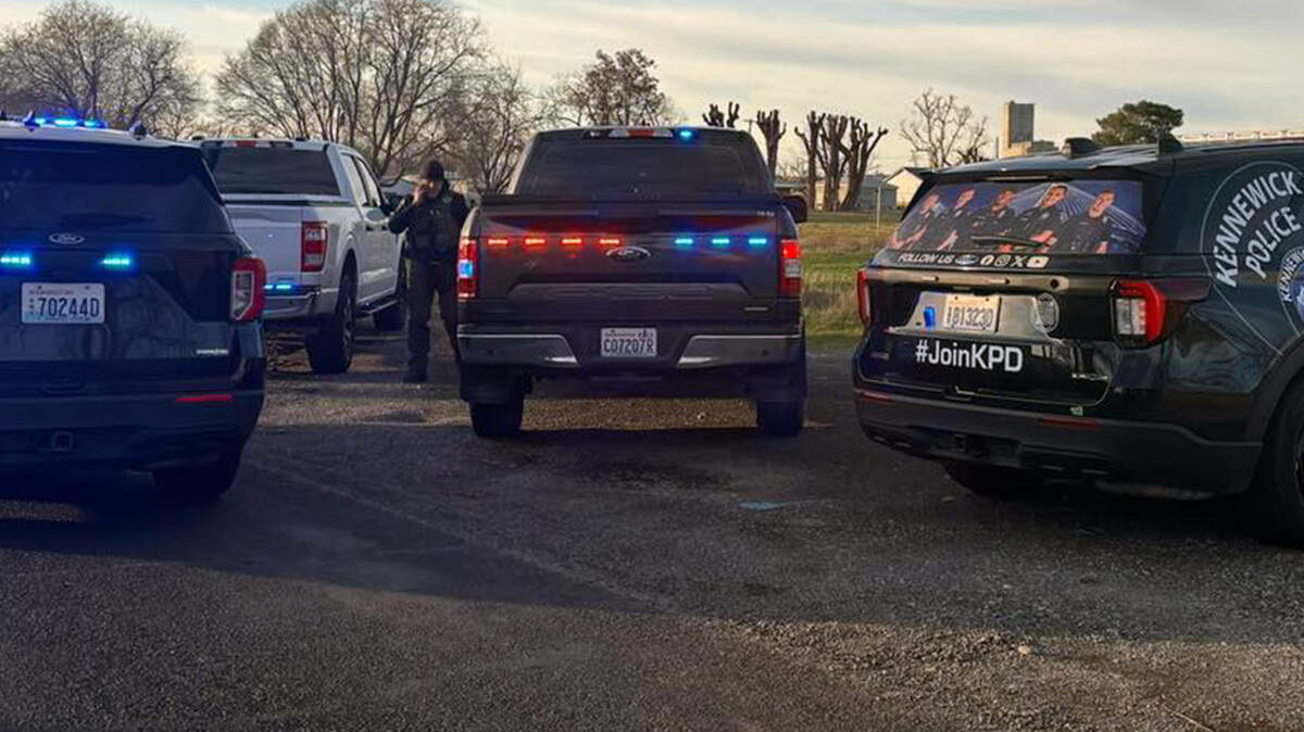 Kennewick police officers were in the 100 block of S. Verbena St. on Monday when they discovered a wanted male was in a vehicle at the location..