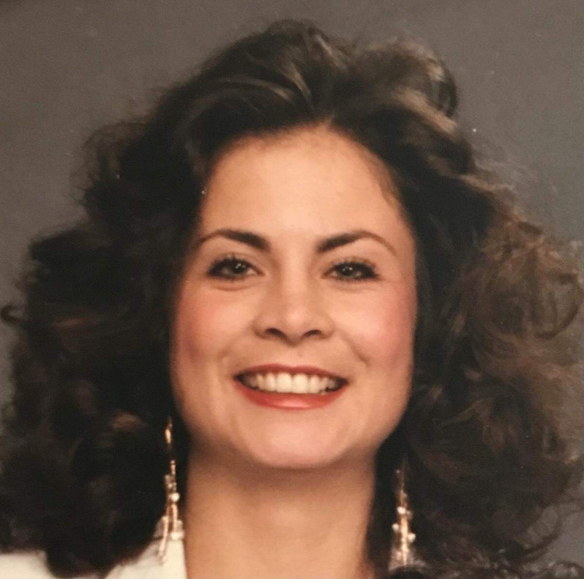 Linda Ramos-Moore