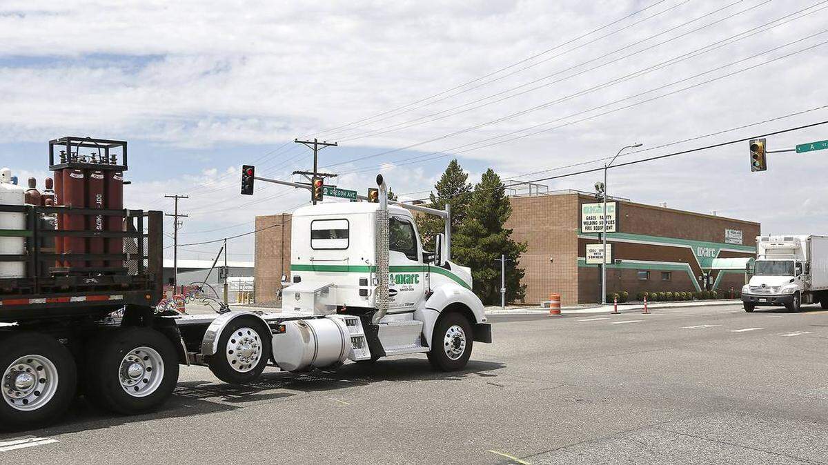 Oxarc drivers deliver gas, chemicals and welding supplies to hospitals, restaurants and industrial facilities in Pasco, Spokane and Yakima, as well as cities in Oregon and Idaho.