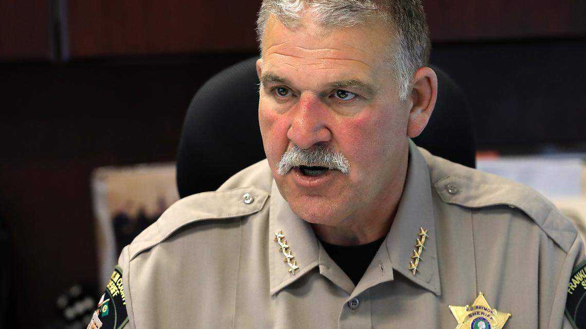 Jail commander says Franklin sheriff blocked entry to jail, got physical with him