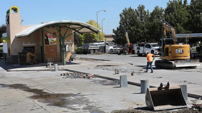 So long, Sonic. Construction begins for Tri-Cities’ 1st Burgerville